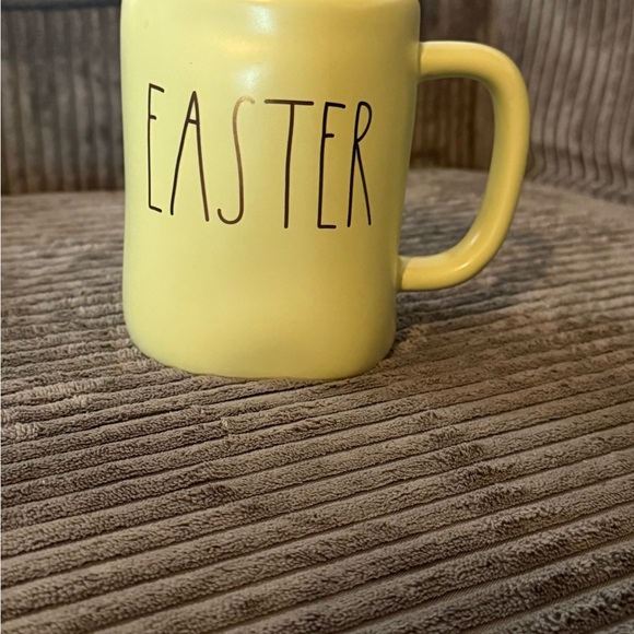 Rae Dunn Pastel Green 'EASTER' Ceramic Matte Mug w/ Gold Text - Picture 3 of 6